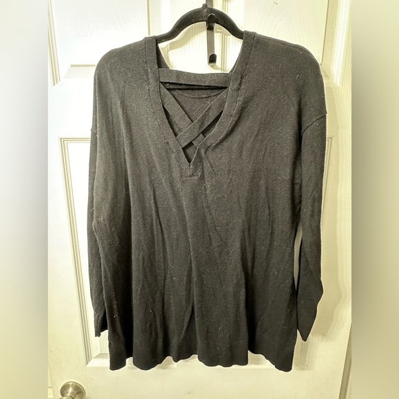 Disney Crossback Pullover Sweater - Cotton Hocus Pocus Black - Picture 4 of 6